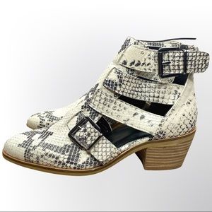 Crevo Jessamine Snake Leather Bootie Size 6 NWOB
